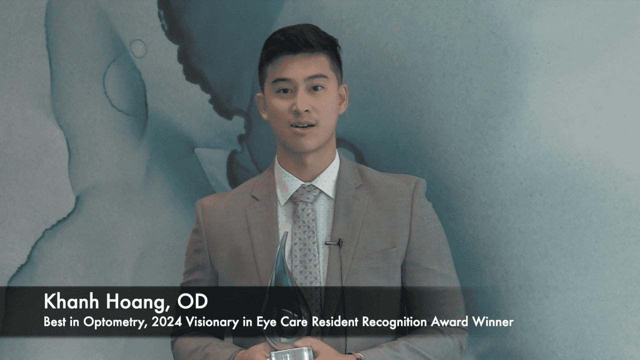 Dr. Khanh Hoang at EyeCon 2024 receiving the Visionary in Eye Care Award